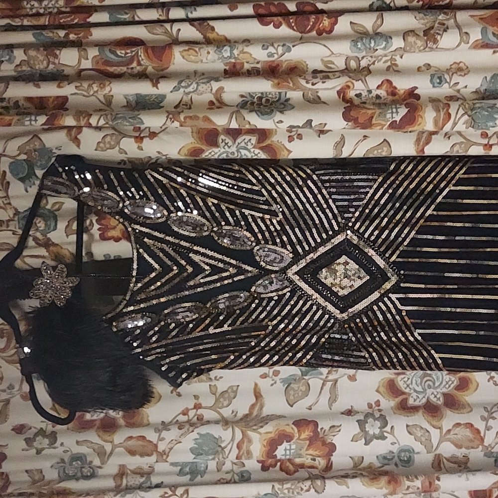 1920s costume with headband